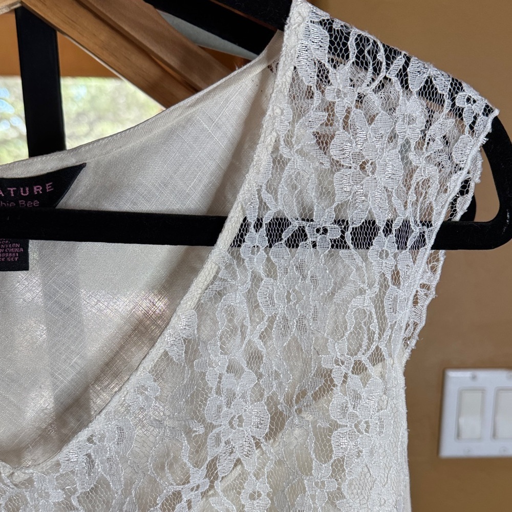 Signature by Robbie Bee 100% Linen Lace Trim Cream Blouse Sz 8 Boho Cottagecore - Picture 5 of 9